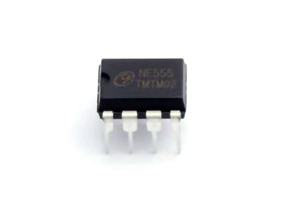 Application example of NE555 timer in pulse generation circuit